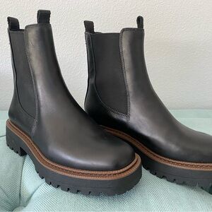 Chelsea Boots: Sam Edelman